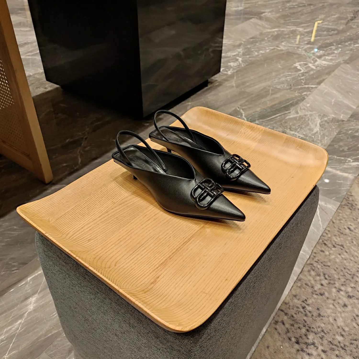 Balenciaga 黒 キトンヒールミュールスリッパ - 画像 (9)