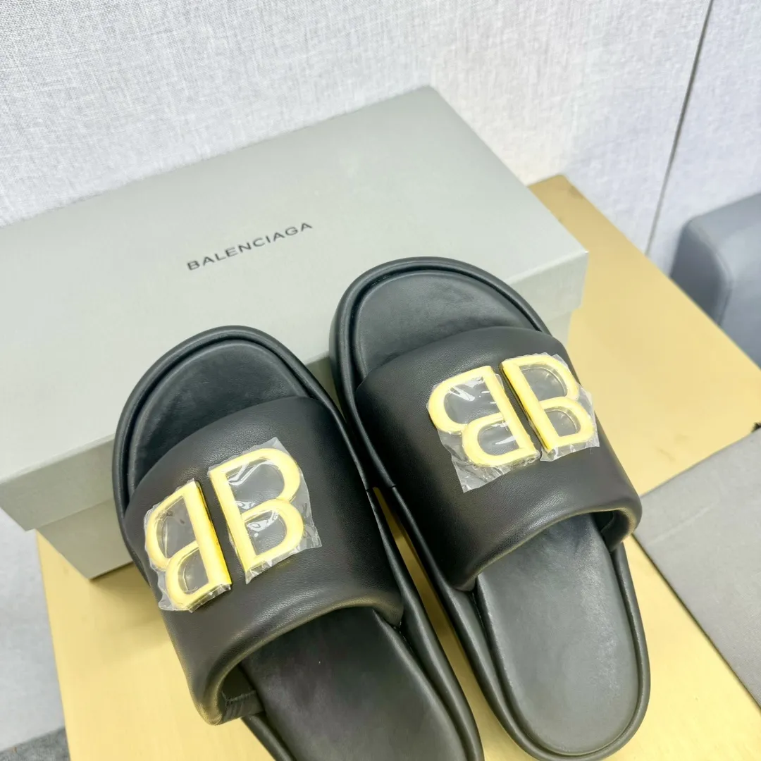 Balenciaga 2024新作厚いソールウェッジスリッパ黒 - 画像 (4)