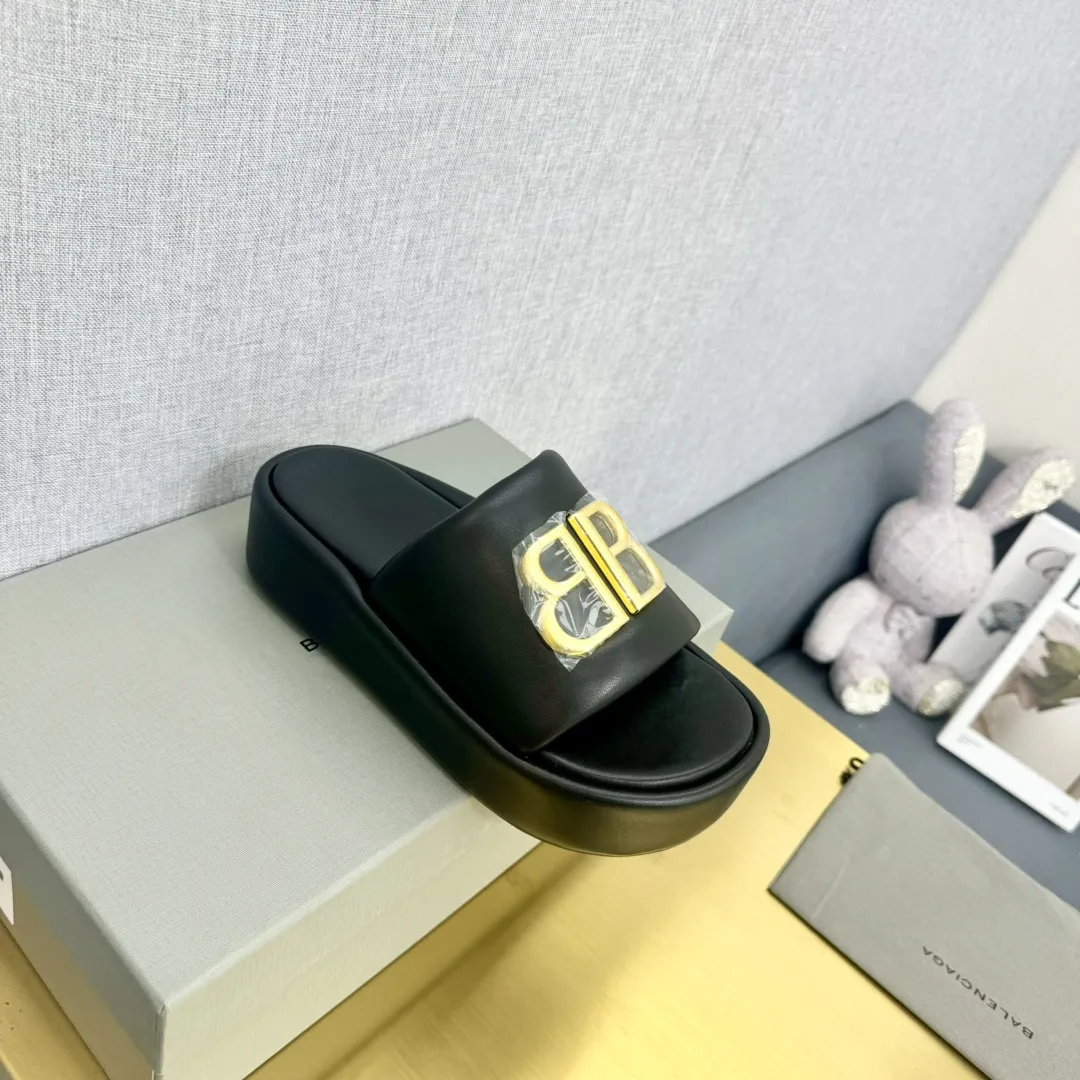 Balenciaga 2024新作厚いソールウェッジスリッパ黒 - 画像 (7)