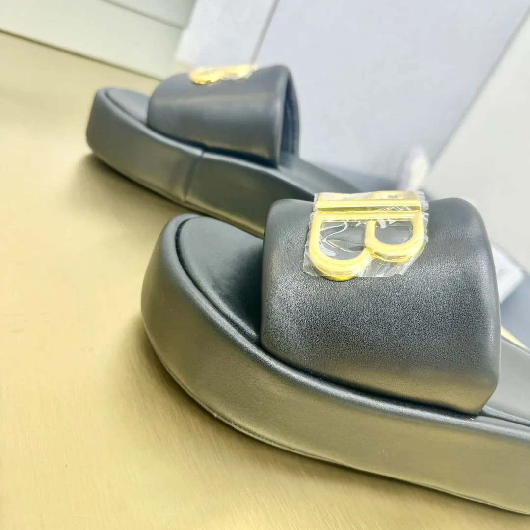 Balenciaga 2024新作厚いソールウェッジスリッパ黒 - 画像 (9)