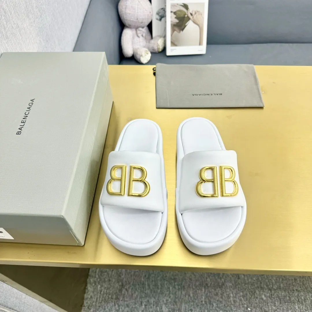 Balenciaga新作厚いソールウェッジスリッパ白 - 画像 (4)