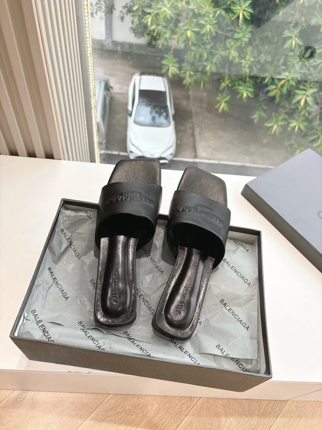 Balenciaga 黒 キトンヒールミュールスリッパ - 画像 (4)
