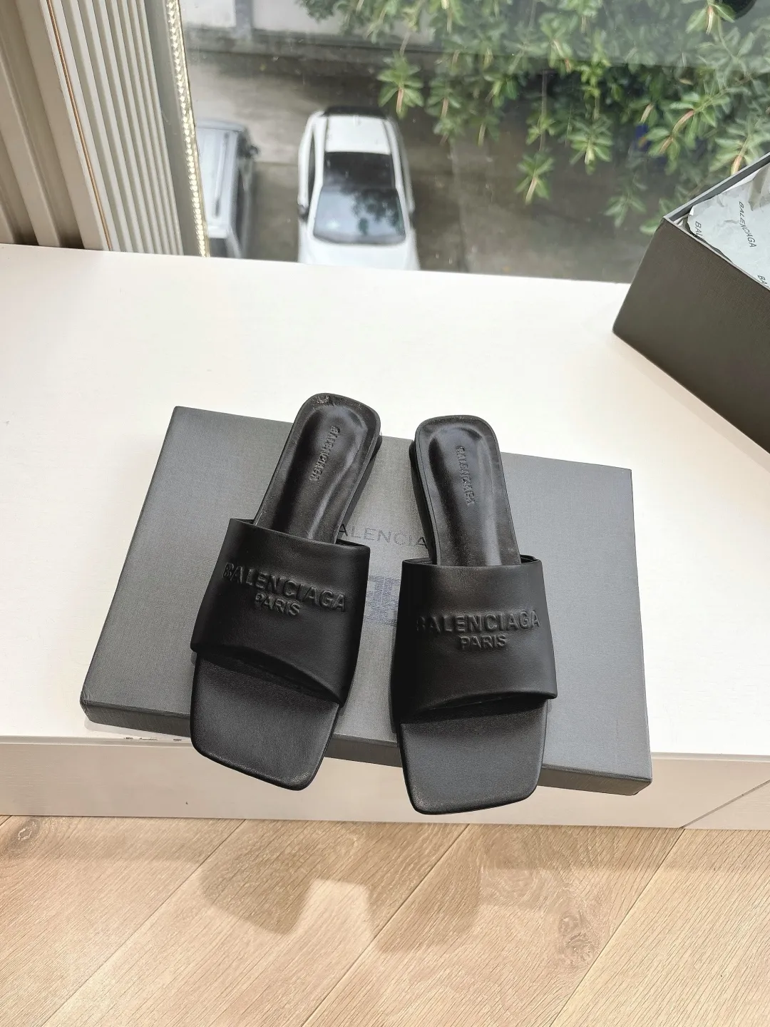 Balenciaga 黒 キトンヒールミュールスリッパ - 画像 (5)