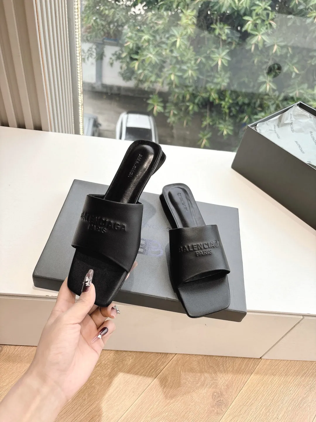 Balenciaga 黒 キトンヒールミュールスリッパ - 画像 (6)