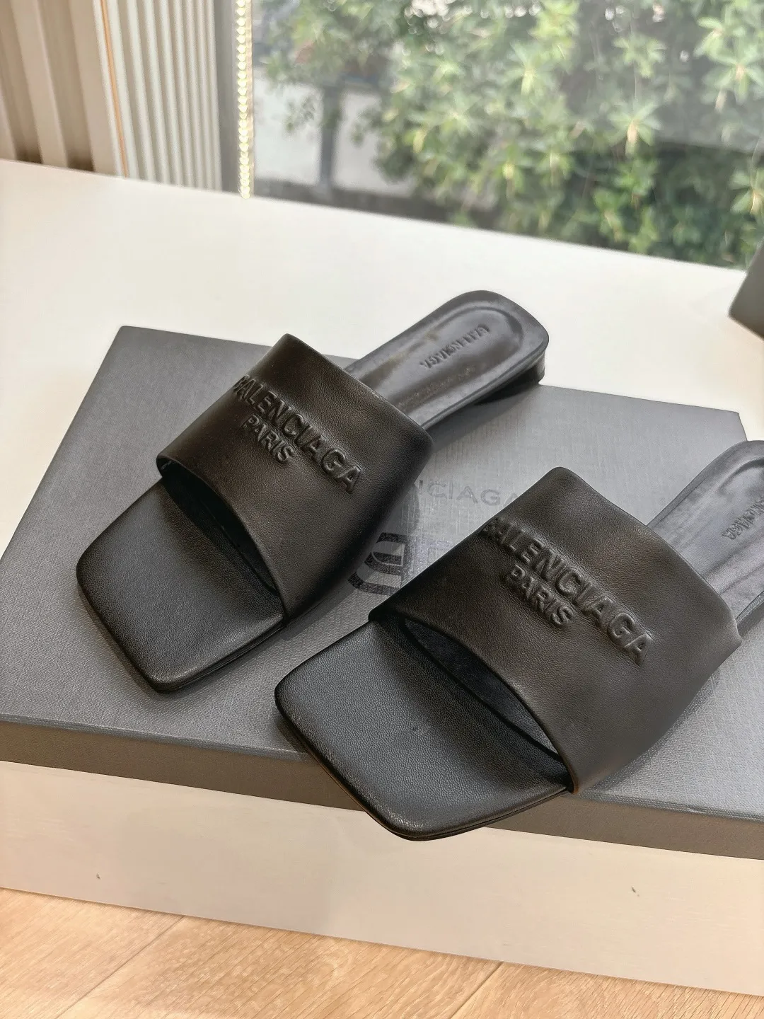 Balenciaga 黒 キトンヒールミュールスリッパ - 画像 (9)