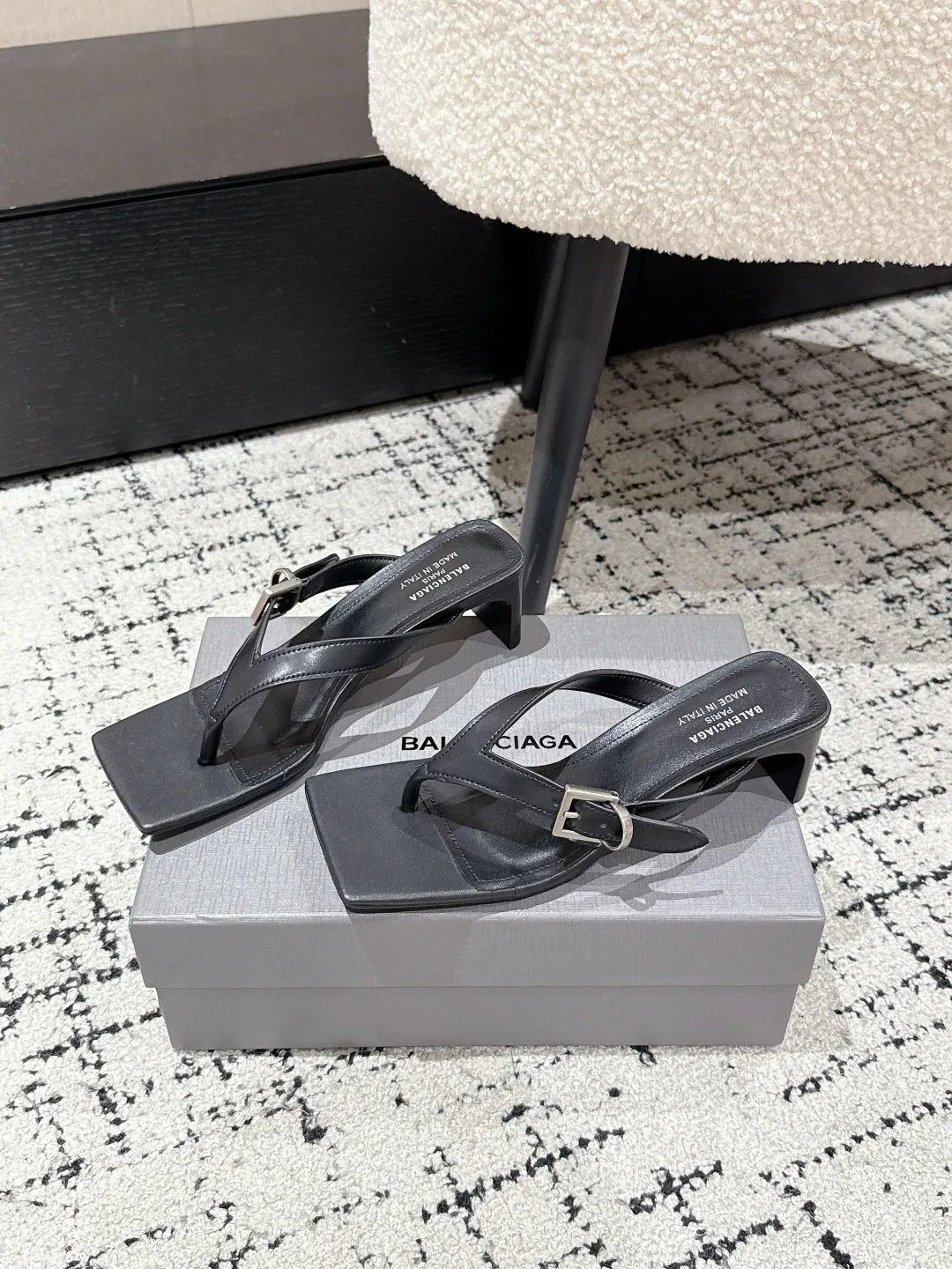 Balenciaga 黒 ハイヒール四角い頭ビーチサンダル - 画像 (4)