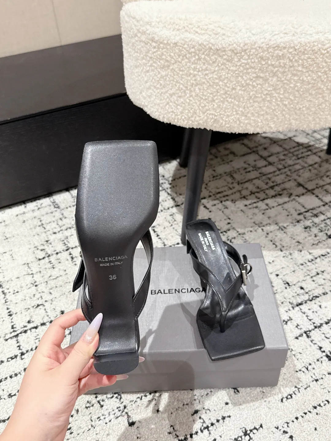 Balenciaga 黒 ハイヒール四角い頭ビーチサンダル - 画像 (10)