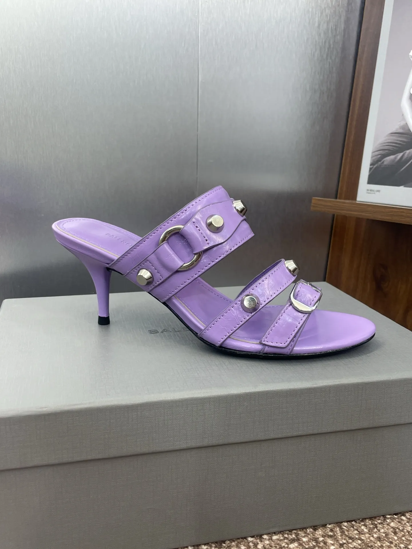 Balenciaga ゼリー色6CMミッドヒールサンダル - 画像 (11)