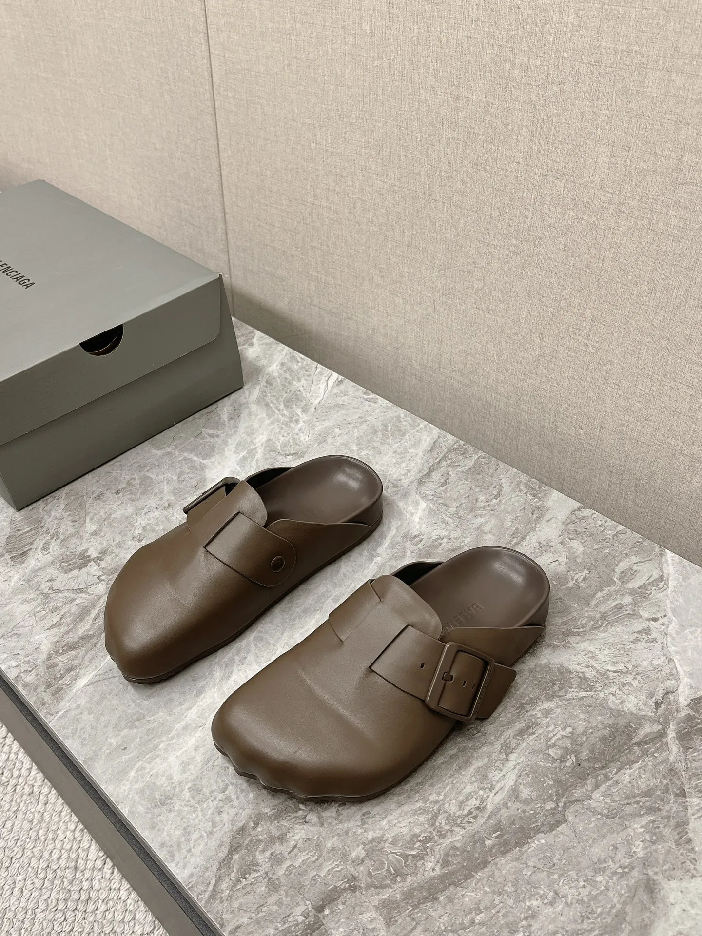 BALENCIAGA Sunday Suede Mule ブラウン ミュール