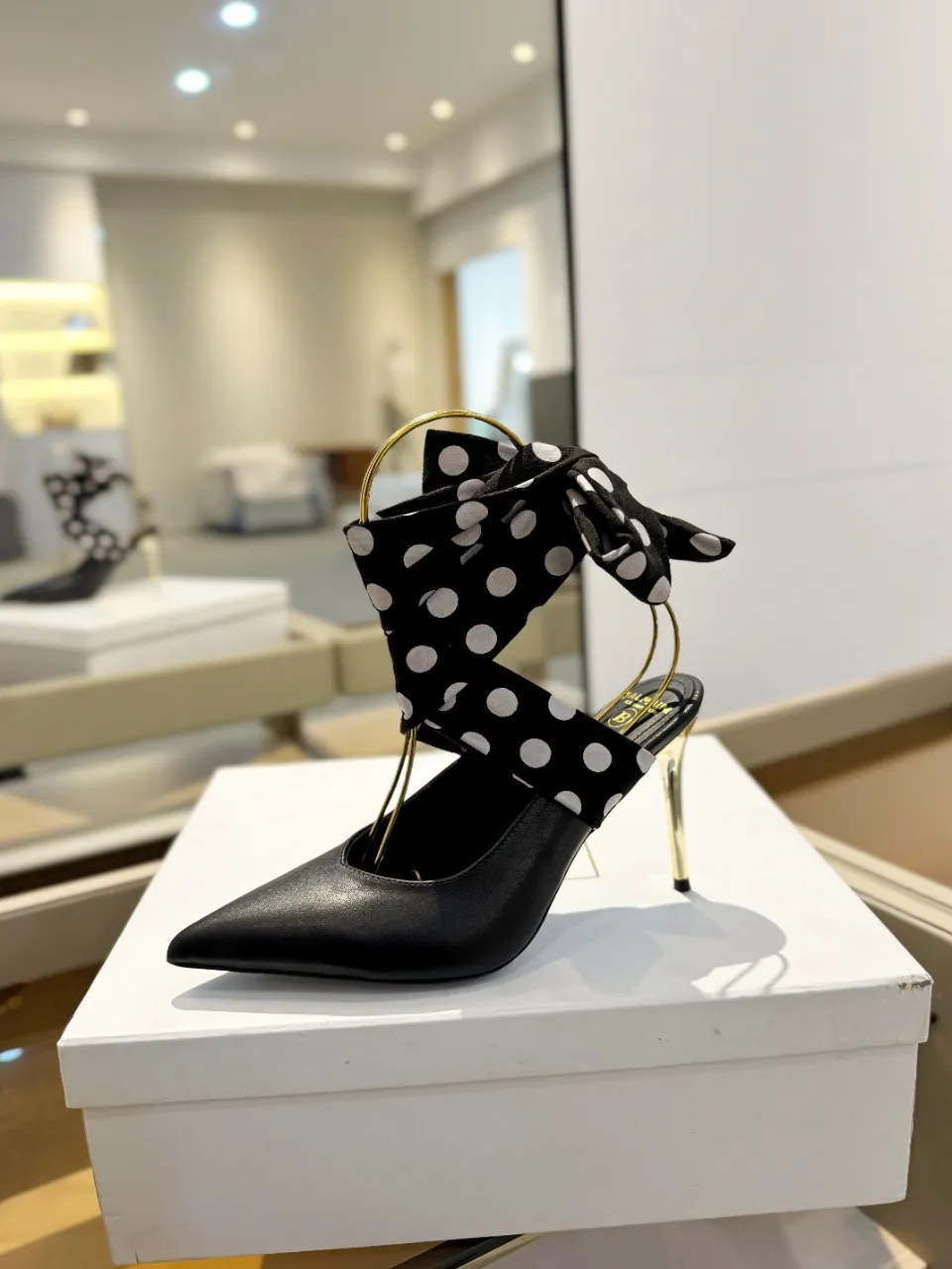 Balmain バルマン 黒 ポルカドットリボン ハイヒールスリッパ