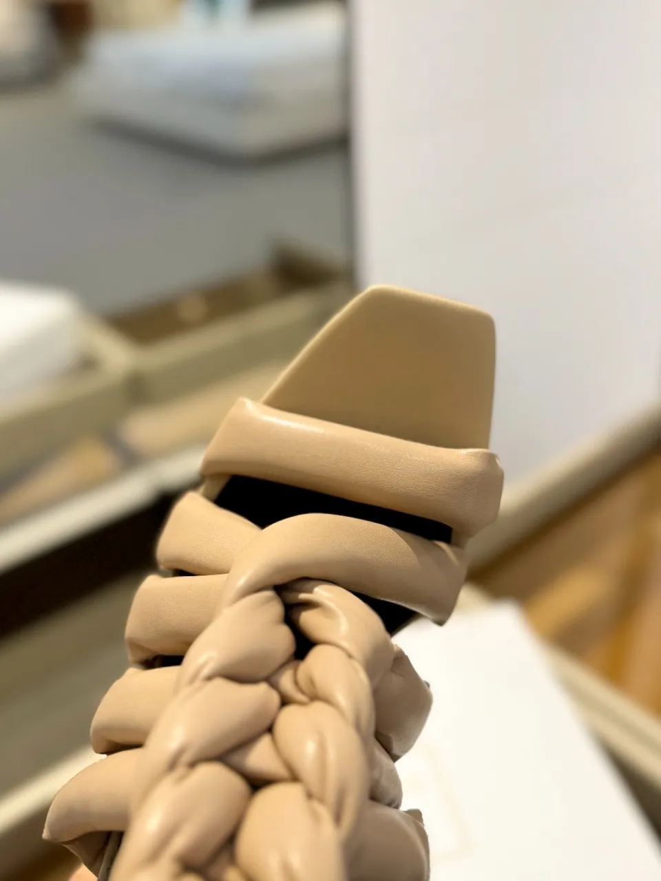 Balmain 2024春夏ベージュ編み上げハイヒールサンダル - 画像 (10)