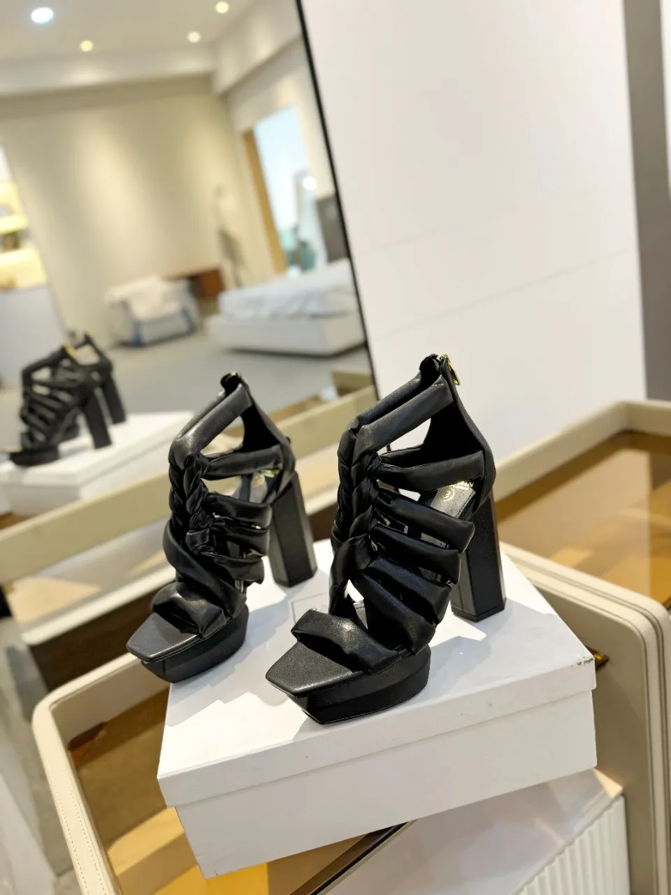 Balmain 2024春夏ブラック防水プラットフォームハイヒールサンダル