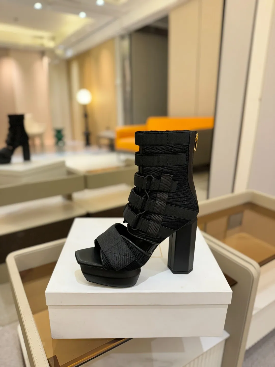 Balmain 2025 ブラック防水プラットフォームハイヒールブーツ