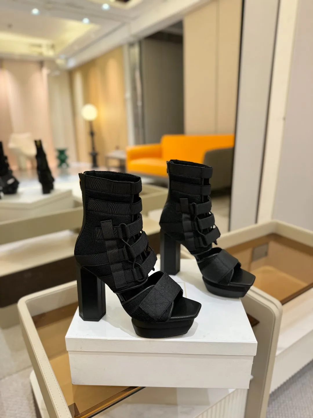 Balmain 2025 ブラック防水プラットフォームハイヒールブーツ - 画像 (3)