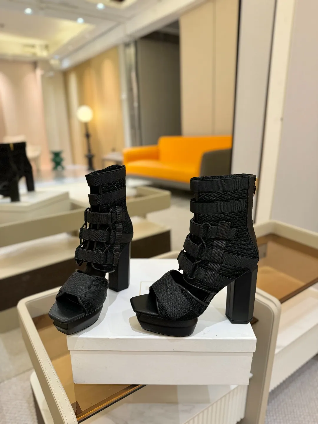 Balmain 2025 ブラック防水プラットフォームハイヒールブーツ - 画像 (6)