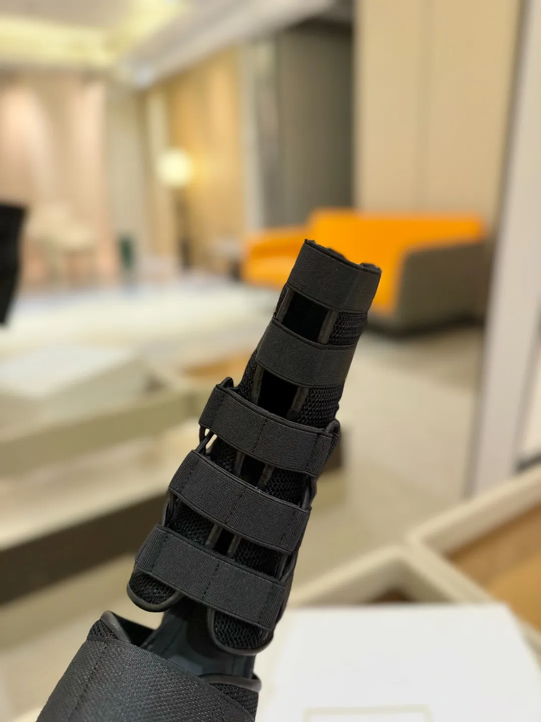 Balmain 2025 ブラック防水プラットフォームハイヒールブーツ - 画像 (10)