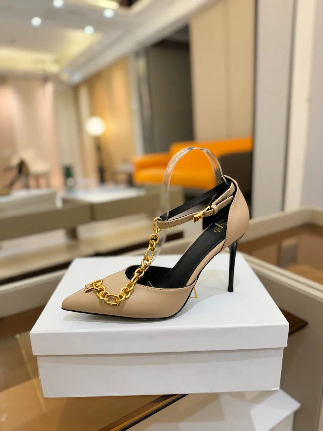 ピエールバルマン ベージュ ファッションハイヒール