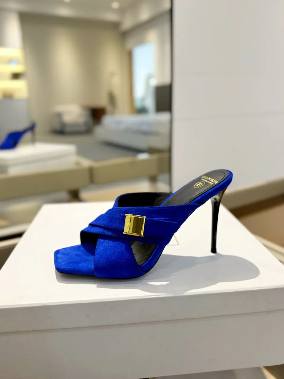 Balmain ブルー ハイヒールのスリッパ ファッション