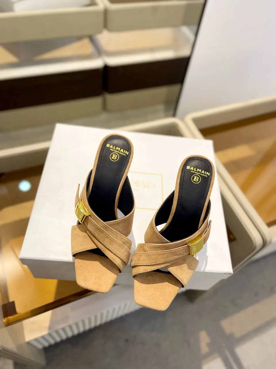 Balmain 2024春夏カーキハイヒールのスリッパ - 画像 (4)