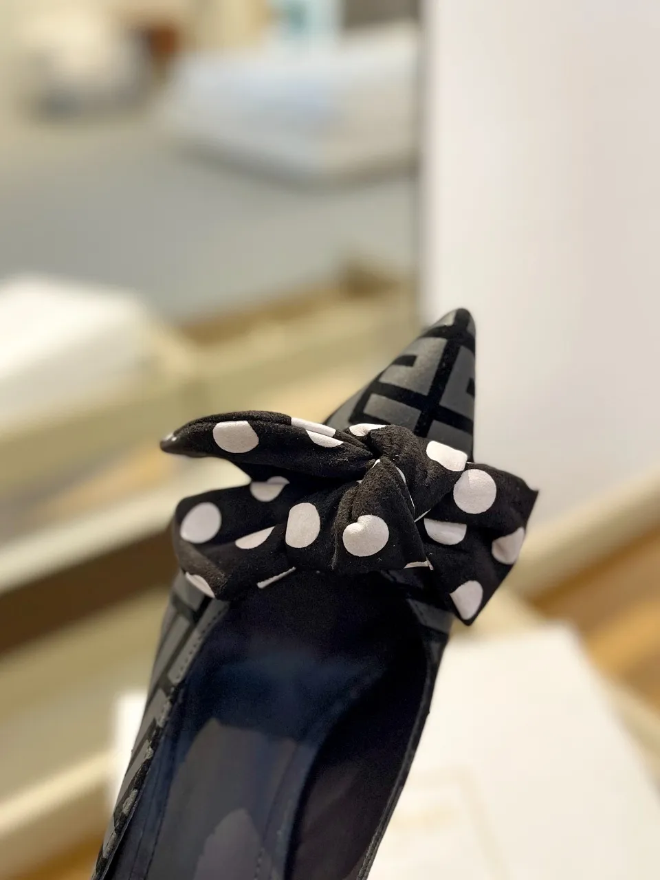 Balmain 2024春夏リボンハイヒールのスリッパ黒色ファッション - 画像 (10)