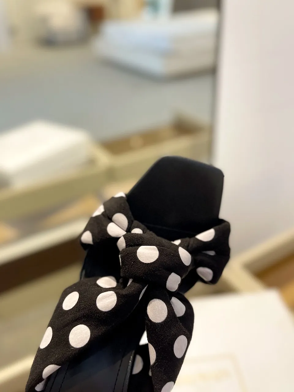 Balmain 2024春夏ポルカドットハイヒールのスリッパブラック - 画像 (10)