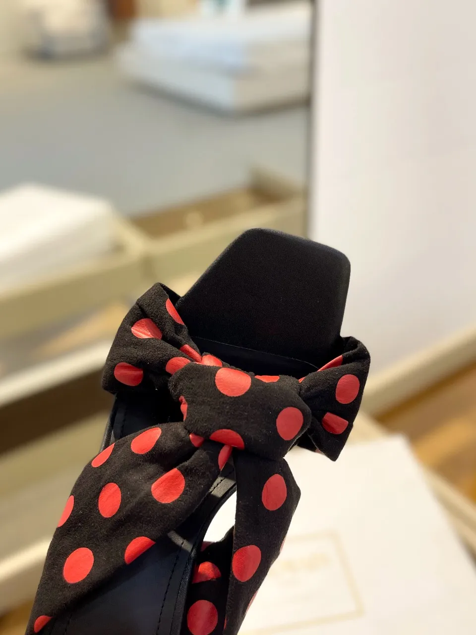 Balmain 2024春夏ポルカドットハイヒールのスリッパブラック - 画像 (10)