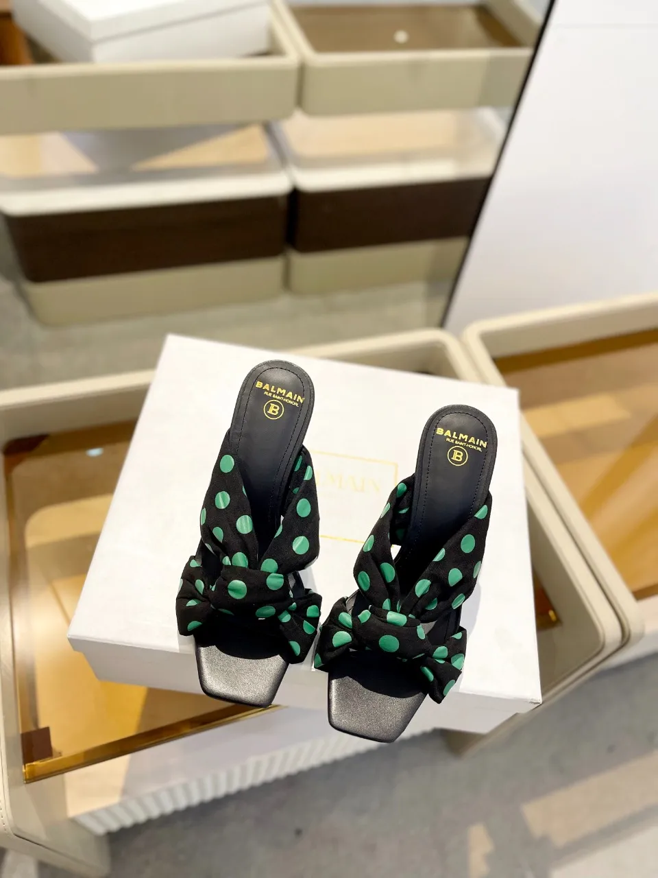 Balmain 2024春夏ポルカドットハイヒールのスリッパ黒緑 - 画像 (4)