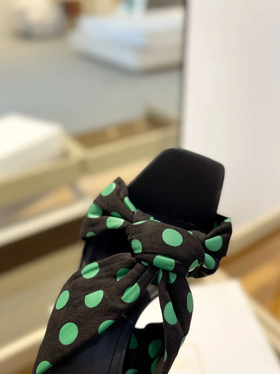 Balmain 2024春夏ポルカドットハイヒールのスリッパ黒緑 - 画像 (10)