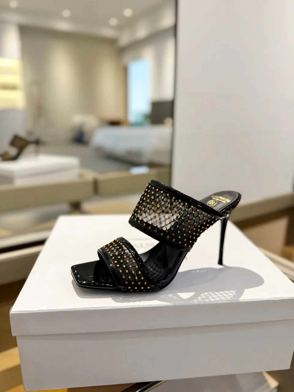 Balmain 2024春夏ブラッククリスタルハイヒールのスリッパ