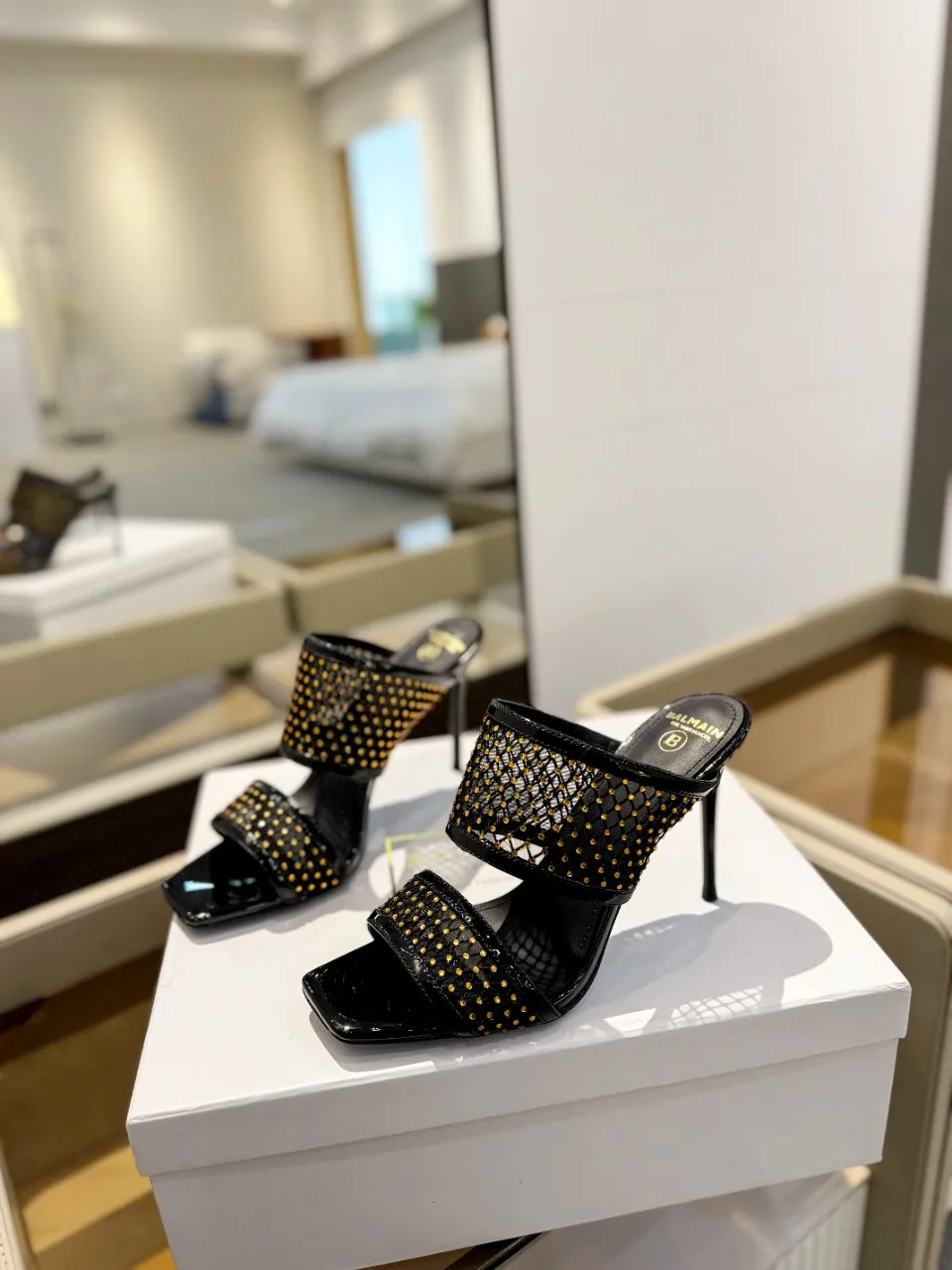 Balmain 2024春夏ブラッククリスタルハイヒールのスリッパ - 画像 (4)