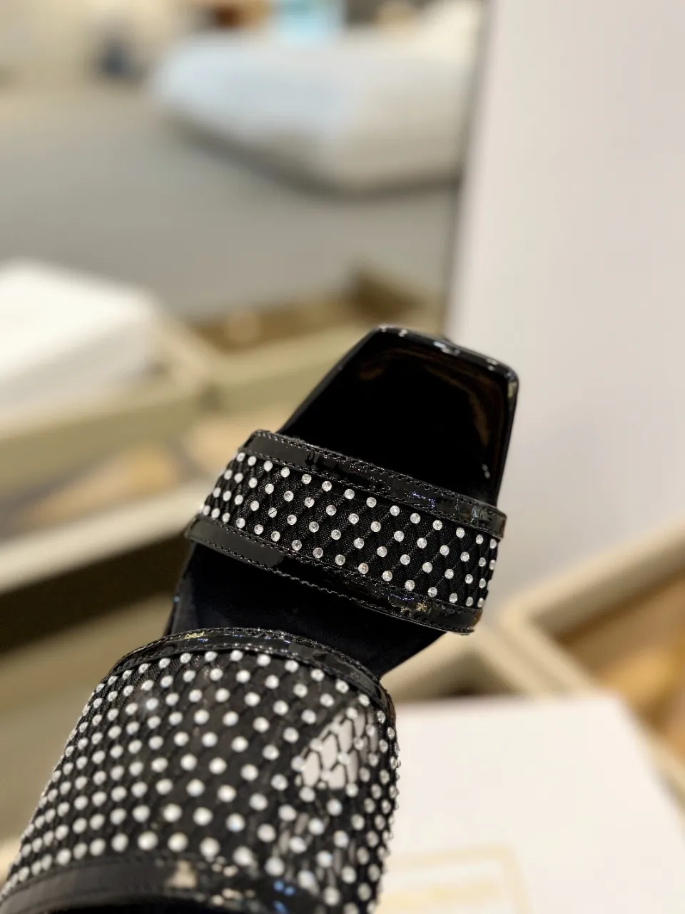 ピエールバルマン ブラック クリスタルハイヒールスリッパ - 画像 (9)