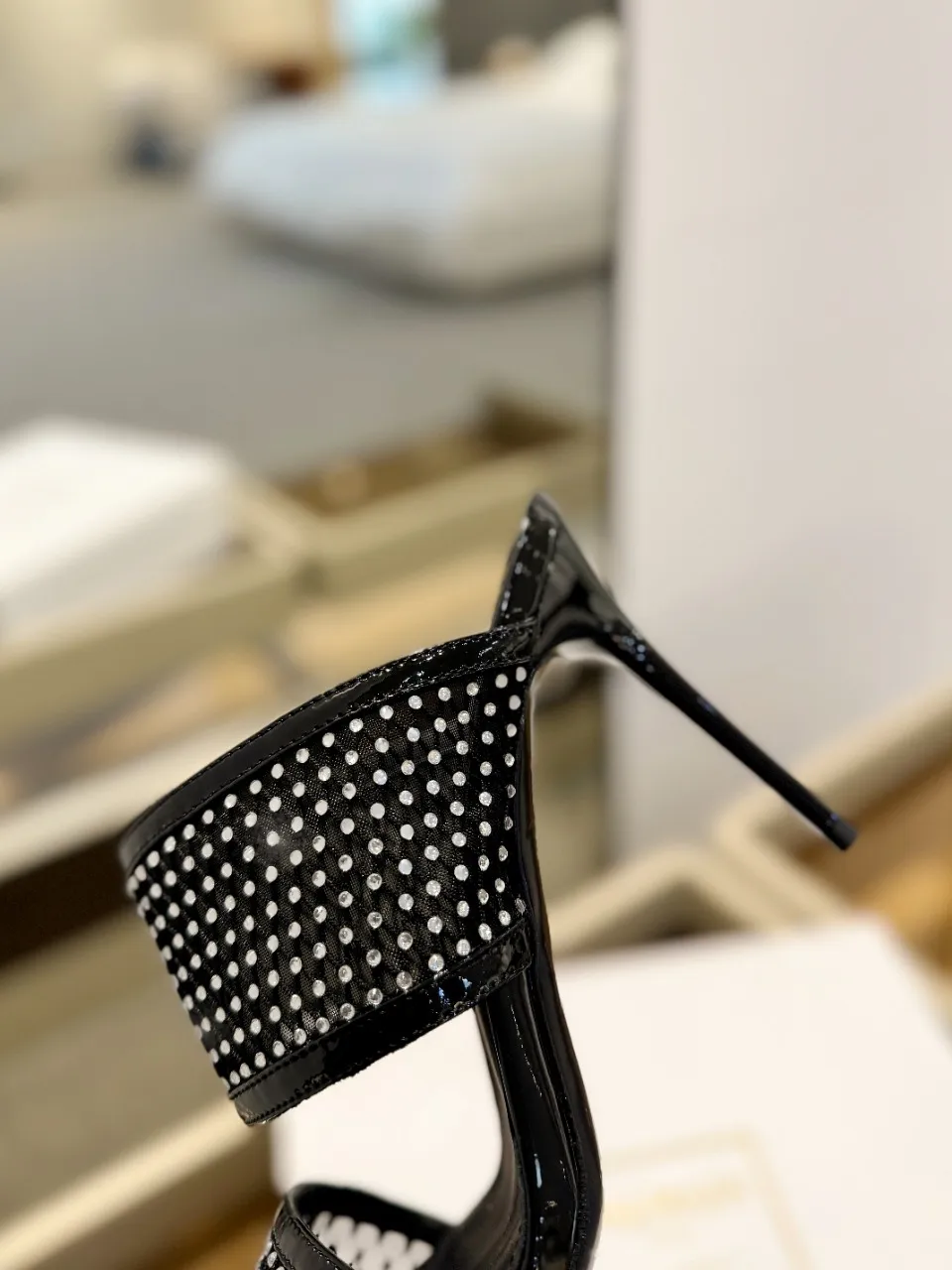 ピエールバルマン ブラック クリスタルハイヒールスリッパ - 画像 (10)