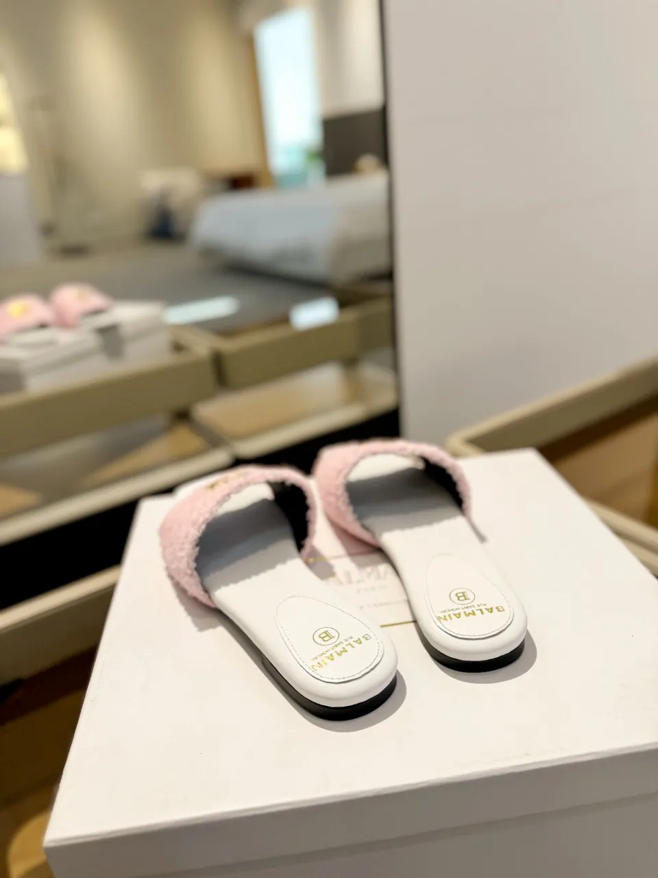 Balmainピンクファッションフラットビーチサンダル - 画像 (9)