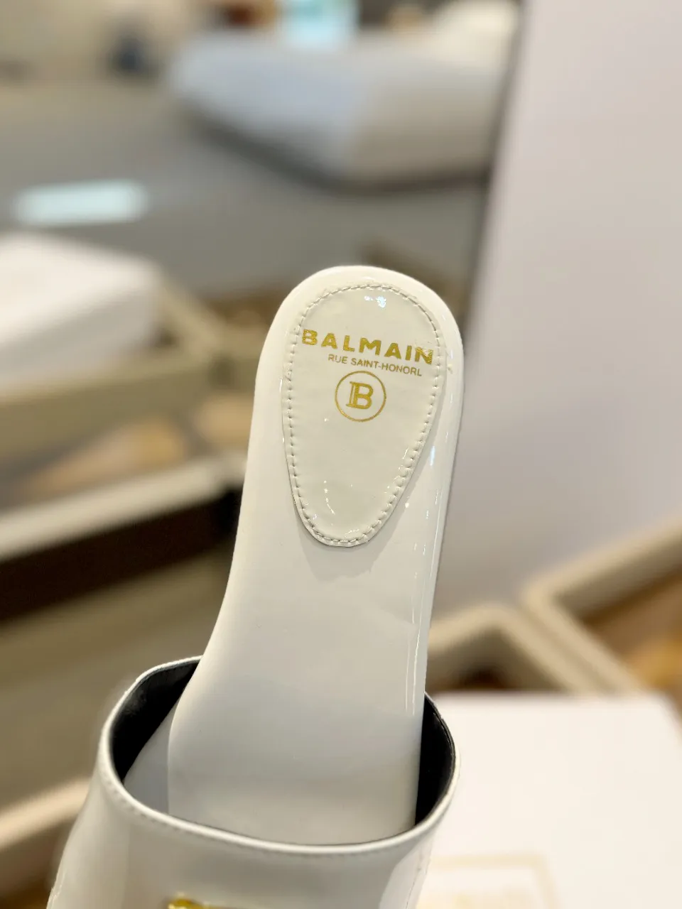 Balmain ホワイト ファッション ビーチサンダル 2024 - 画像 (9)