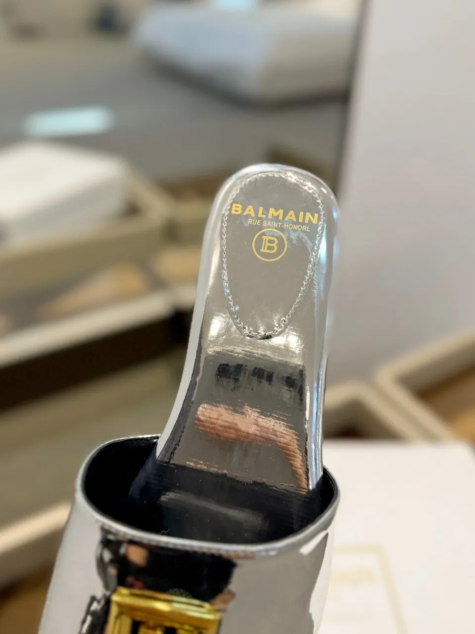 Balmain シルバー ファッションフラットスリッパ - 画像 (9)