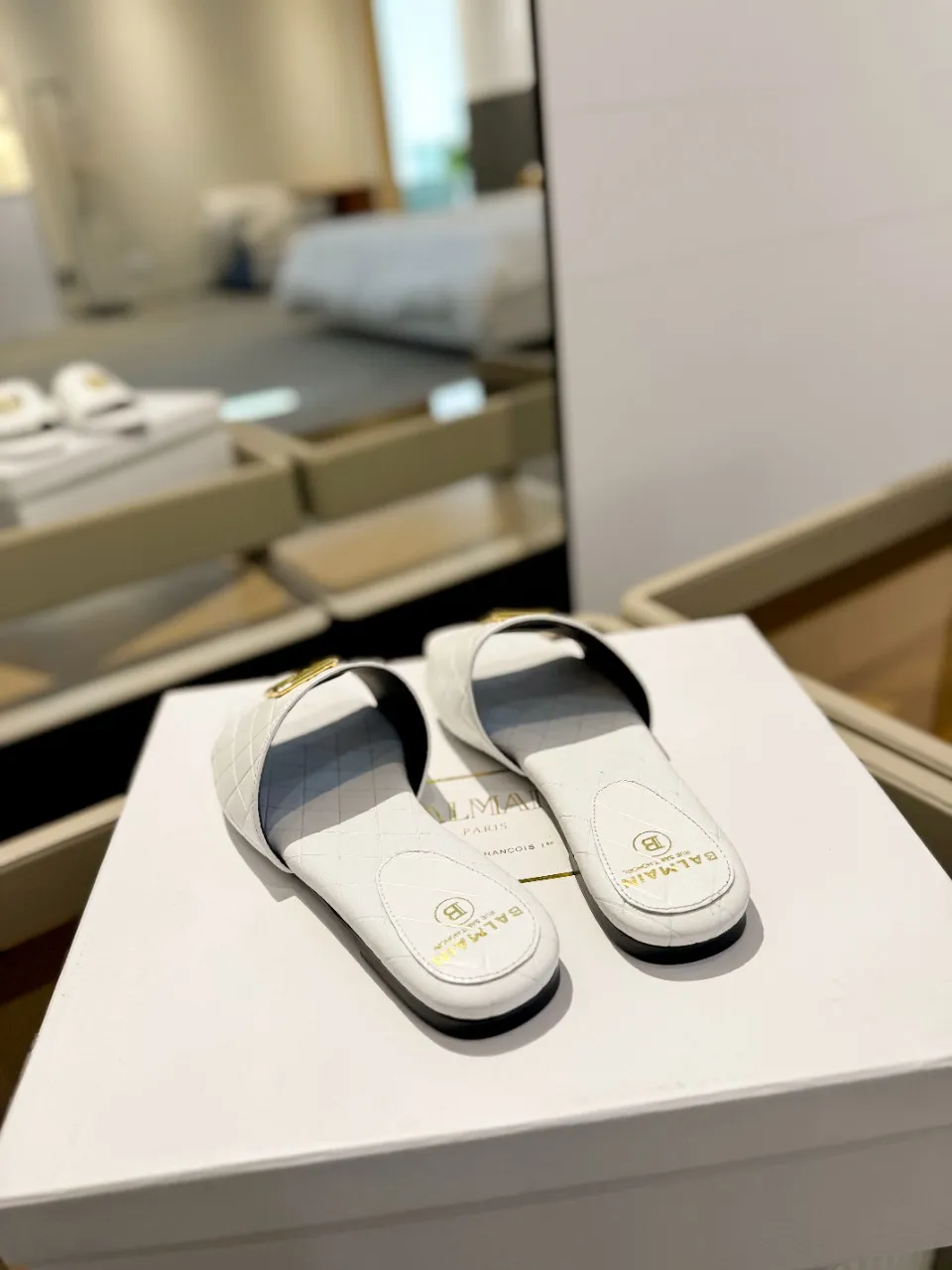 Balmain ホワイト ファッション ビーチサンダル 2024 - 画像 (8)