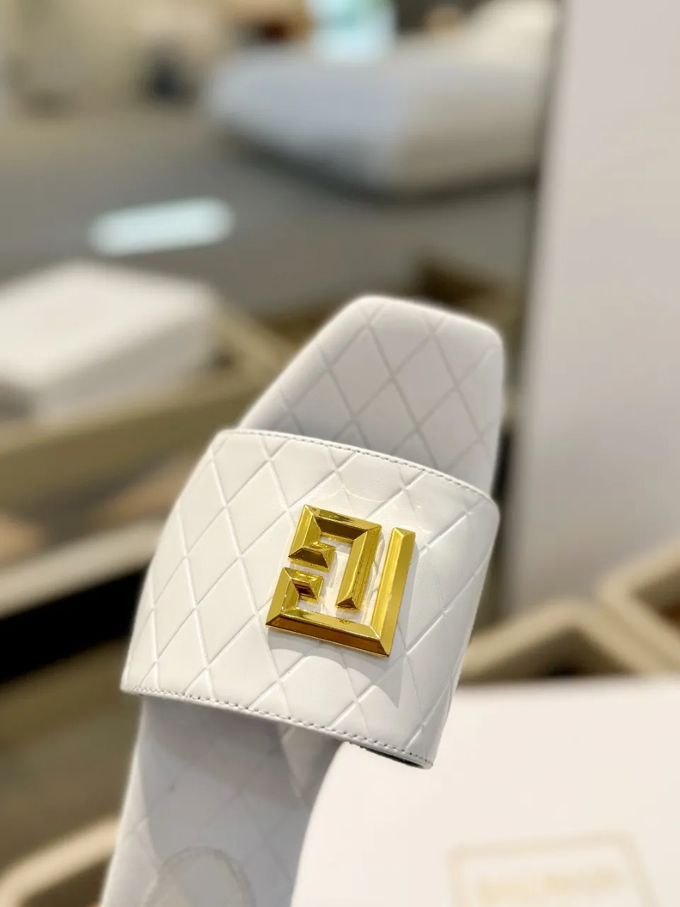 Balmain ホワイト ファッション ビーチサンダル 2024 - 画像 (9)