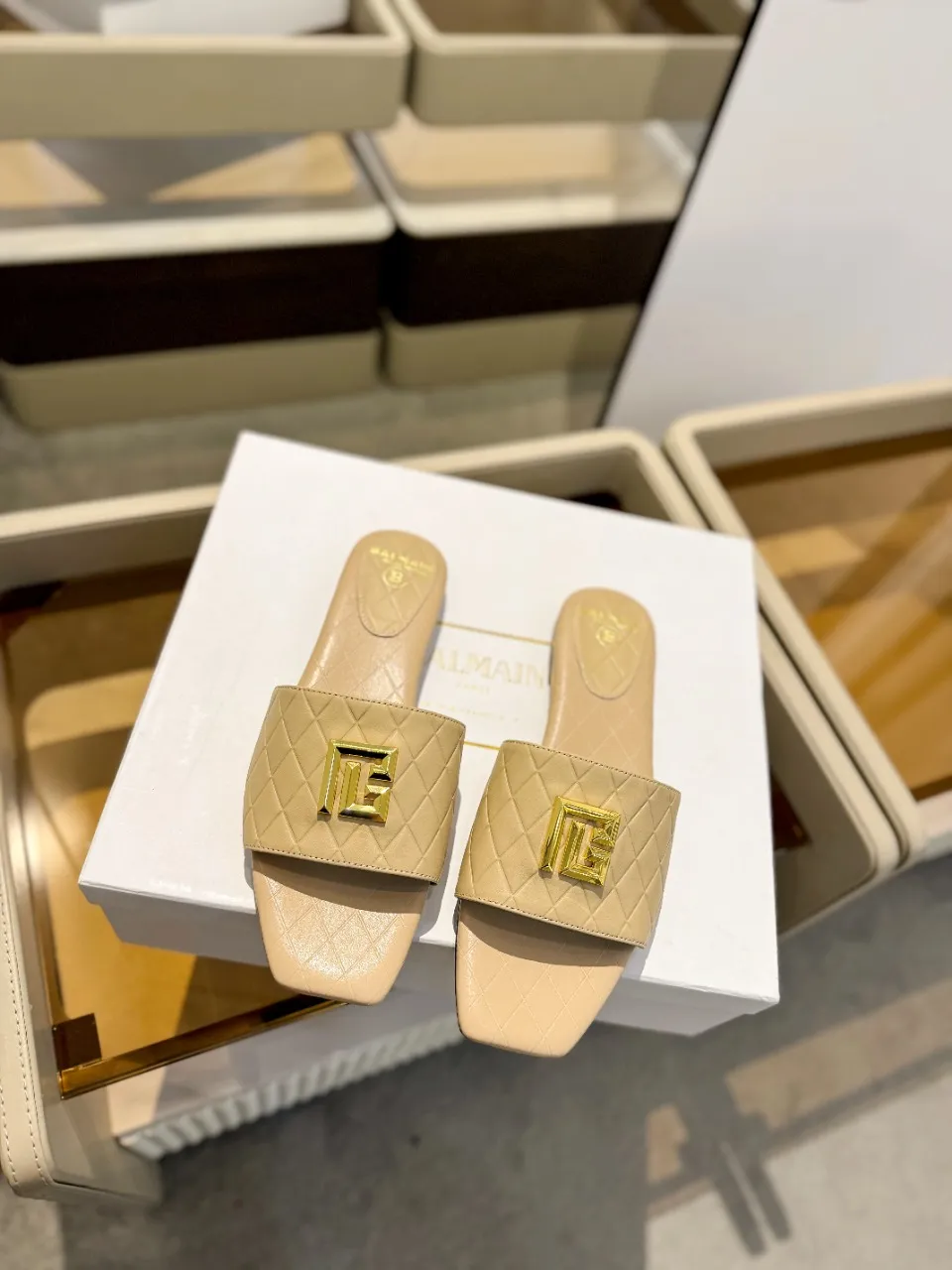 Balmainベージュファッションフラットスリッパ2024 - 画像 (5)