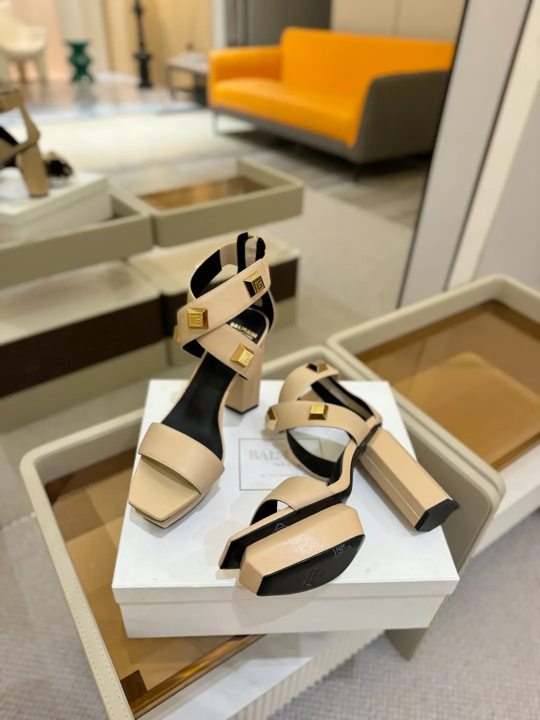 Balmain 2025 防水プラットフォームベージュハイヒールサンダル - 画像 (5)