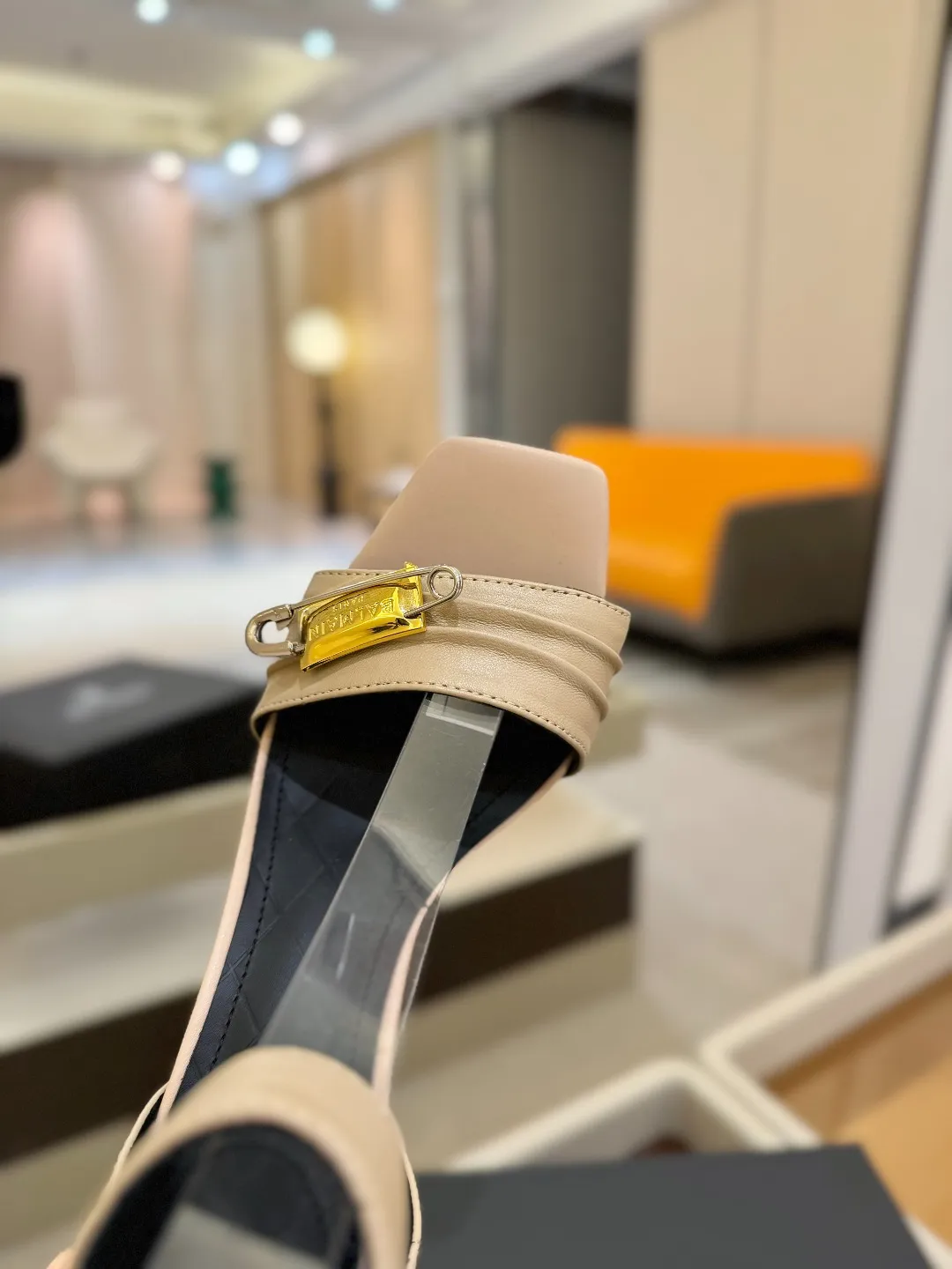 Balmain 2025 ファッションベージュハイヒールサンダル - 画像 (8)