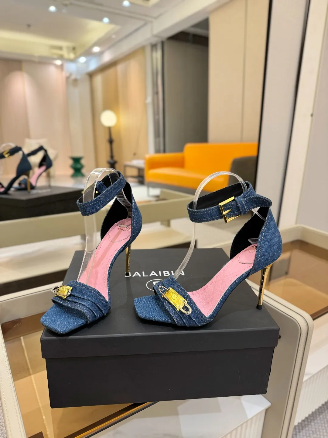 Balmain ブルーデニムハイヒールサンダル - 画像 (7)