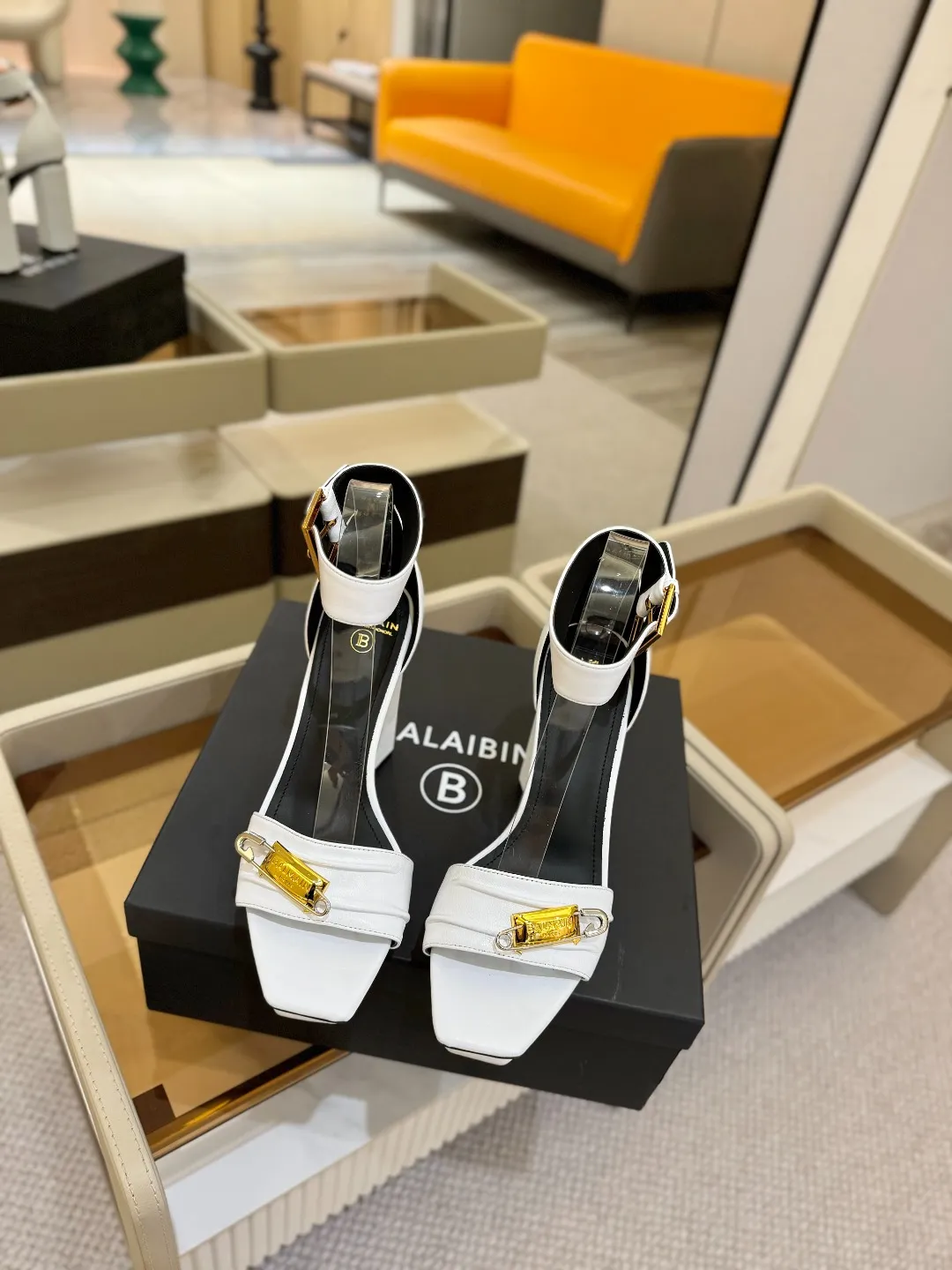 Balmain 白 ファッションプラットフォームサンダル - 画像 (5)