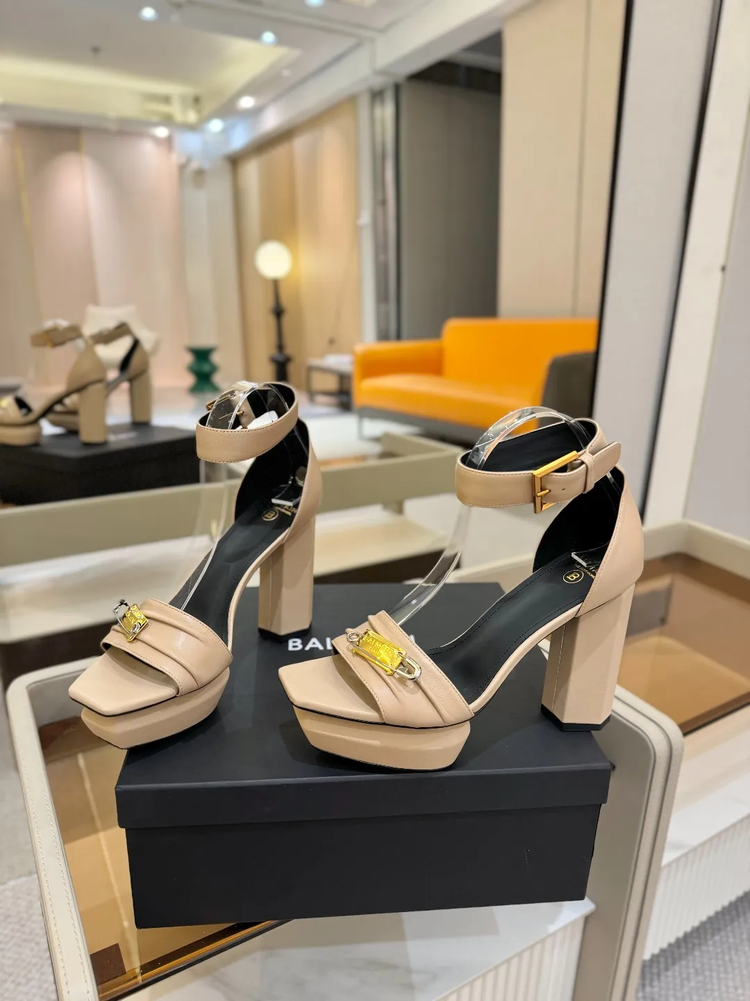 Balmain 2025 防水プラットフォームファッションハイヒールサンダルベージュ - 画像 (7)