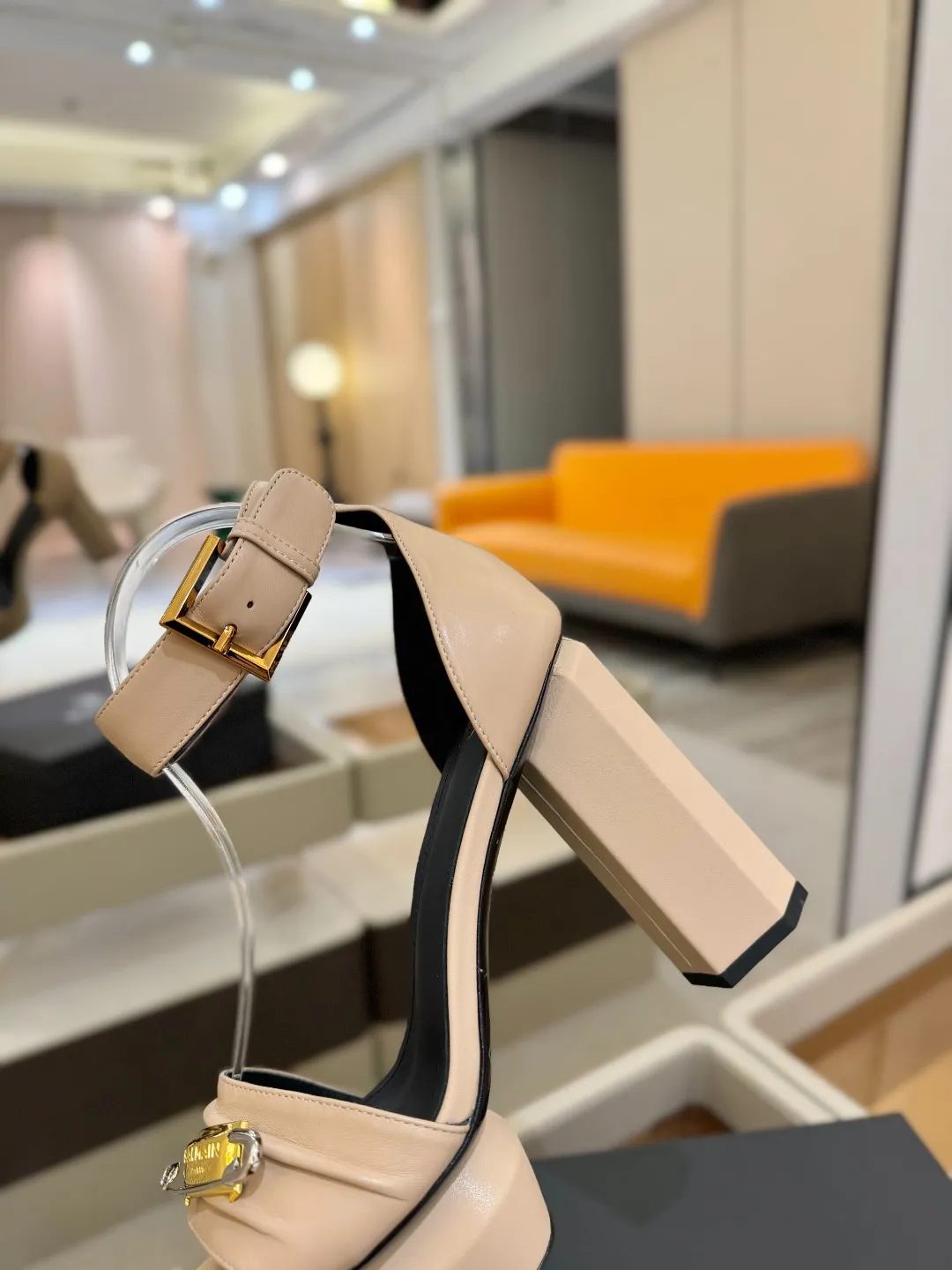 Balmain 2025 防水プラットフォームファッションハイヒールサンダルベージュ - 画像 (9)