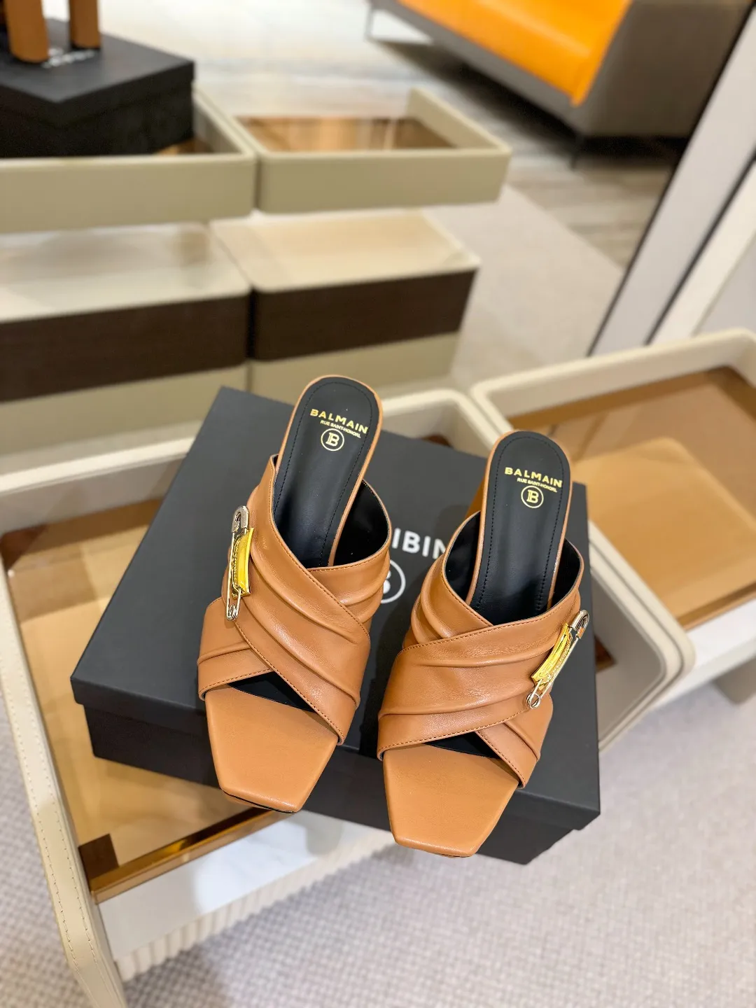 ピエールバルマン タン色 ファッションプラットフォームハイヒールスリッパ - 画像 (5)