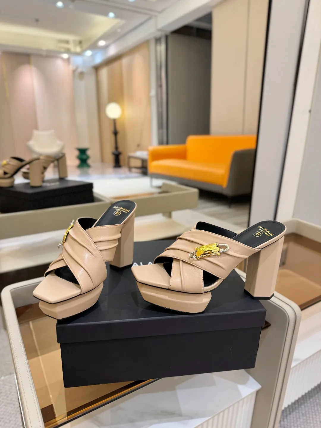 Balmain 2025 防水プラットフォームハイヒールのスリッパ ベージュ ファッション - 画像 (5)