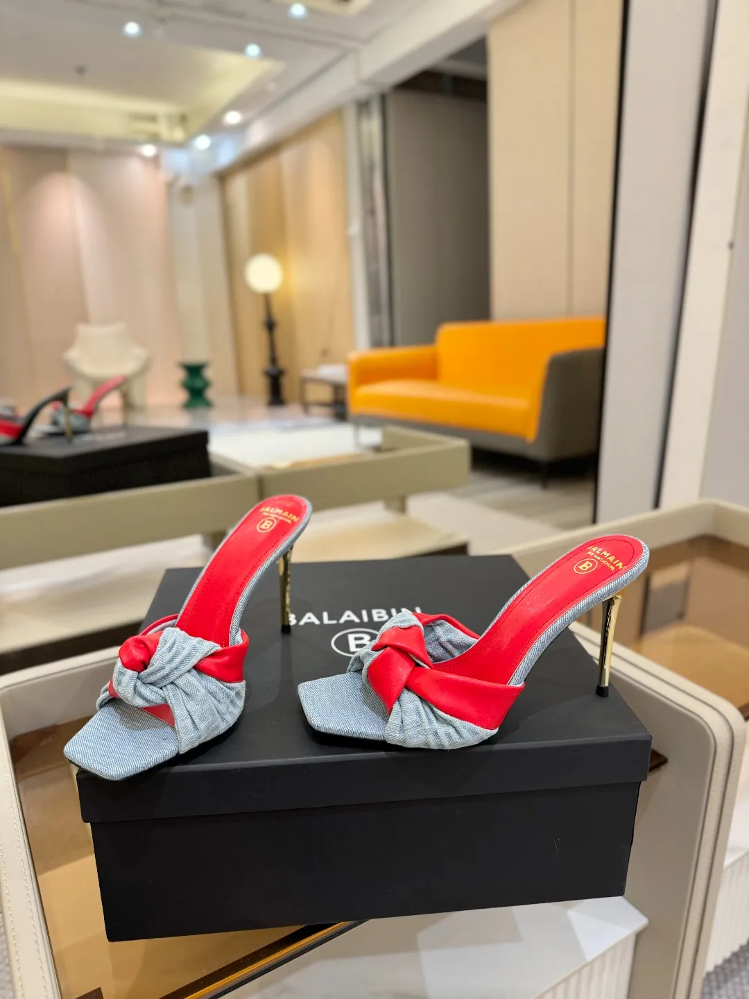 Balmain レッドリボンハイヒールのスリッパ ブルー - 画像 (7)