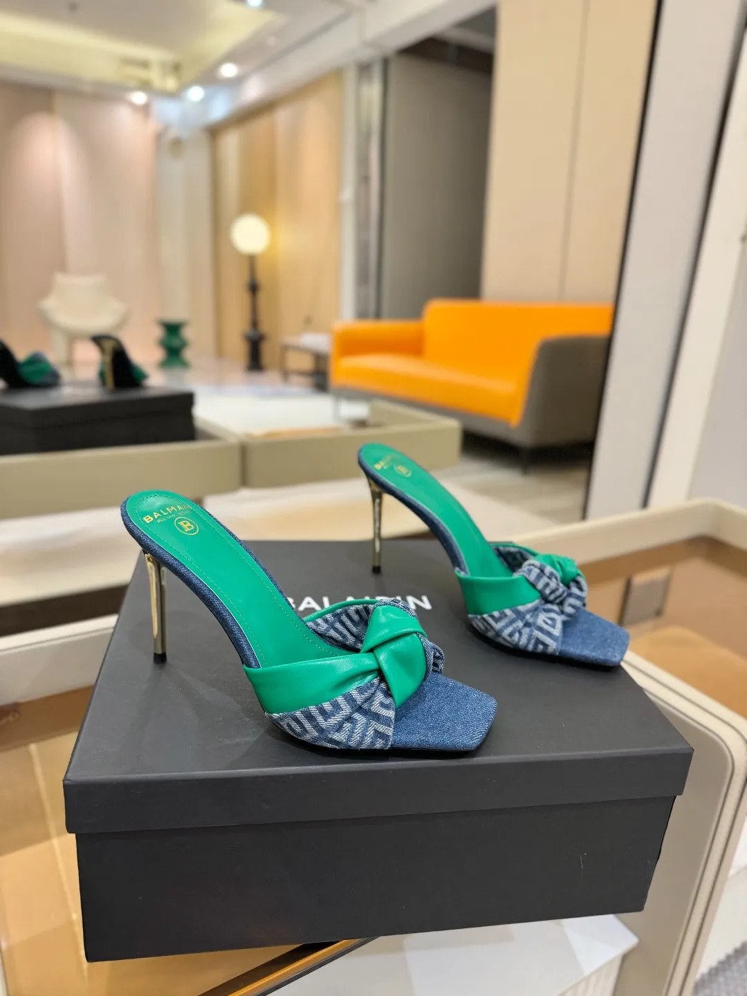 ピエールバルマン グリーン リボンデザイン スリッパ - 画像 (3)