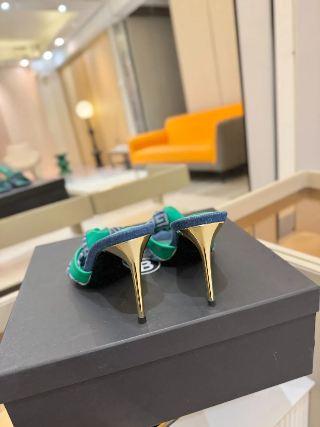 ピエールバルマン グリーン リボンデザイン スリッパ - 画像 (8)