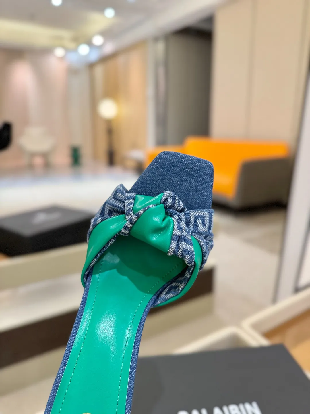 ピエールバルマン グリーン リボンデザイン スリッパ - 画像 (10)